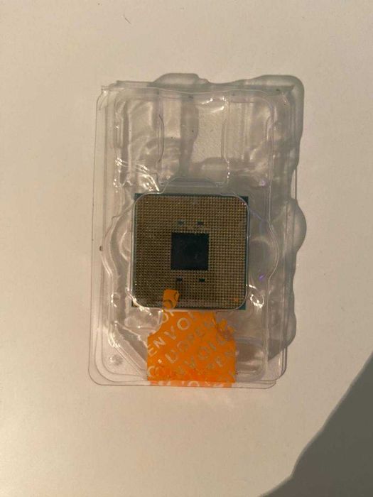 процесор Ryzen 5 3400GE