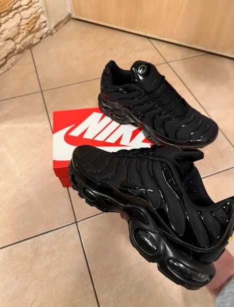 "Buty męskie Trampki"Nike_Air_Max_TN_Plus_Black R.40