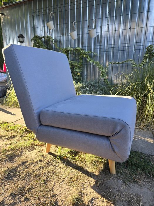 Łóżko polowe turystyczne składane fotel.Nowoczesny fotel rozkładany / Szezlong z funkcją spania (Szary, Skandynawski styl)