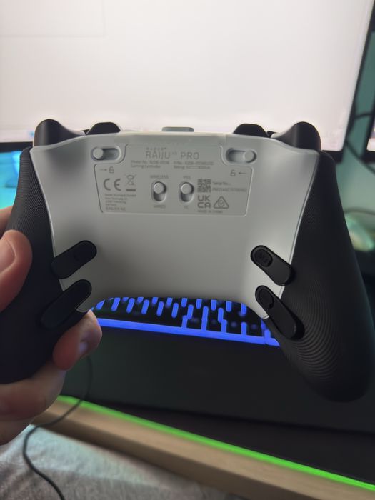 Gamepad Razer Raiju V3 Pro Wireless PS5/PC Branco