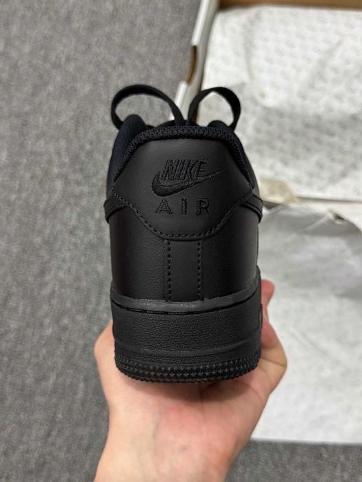 Nike Air Force 1 Czarny 43