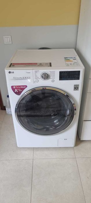 Máquina de Lavar Roupa LG usada mas em ótimo estado