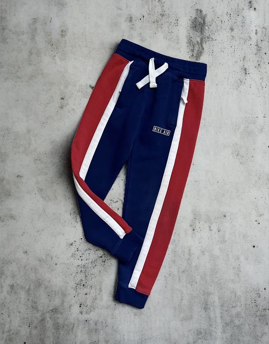 Спортивні штани Nike original на вік 7-8 років