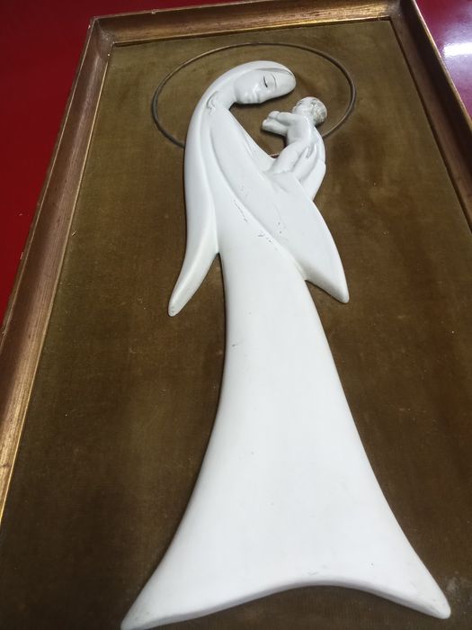 Nossa Senhora com menino Jesus. Peça antiga.