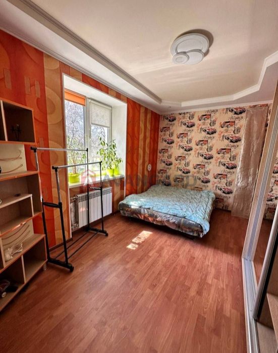 Кв.2х.к.перший поверх,дніпровський р-н,Сергія Синенка9.