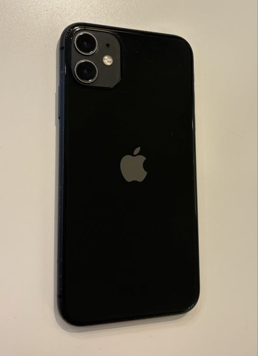iPhone 11 czarny 64GB