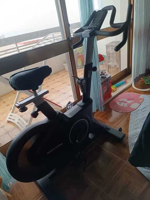 Exercise Bike447235304981145600