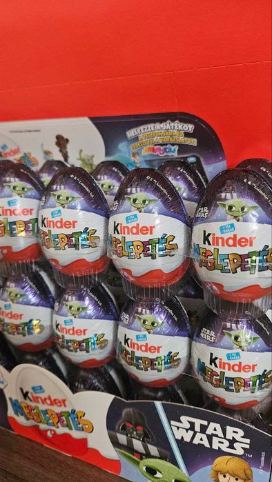 Kinder Surprise Meglepetés Pets Star Wars Baby Yoda 12 шт —яйце