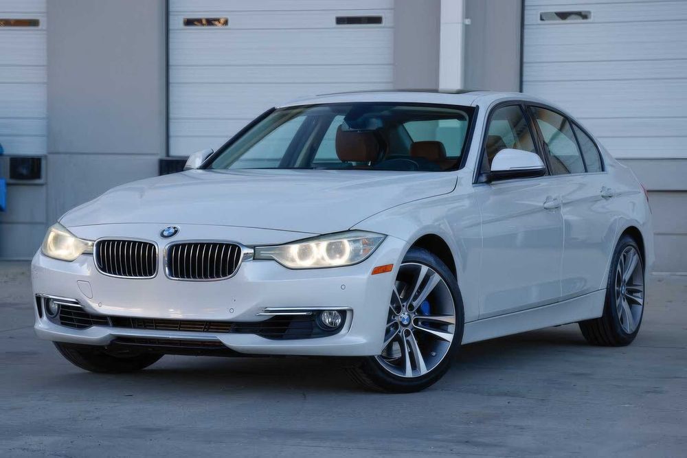 BMW 3 Series 328i      2015
