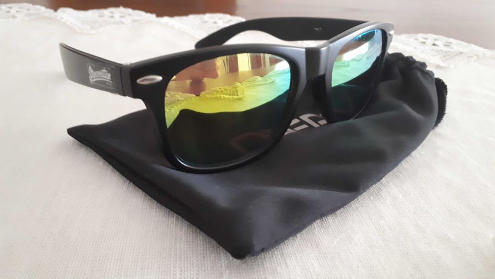 BAIXA PREÇO! Óculos de Sol Deeply, e bolsa.