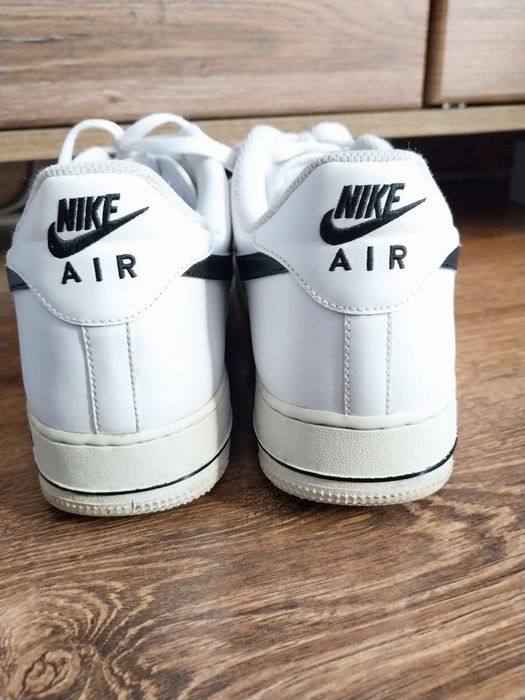 Nike Air Force 1 skóra naturalna o długości wkładki 32cm.