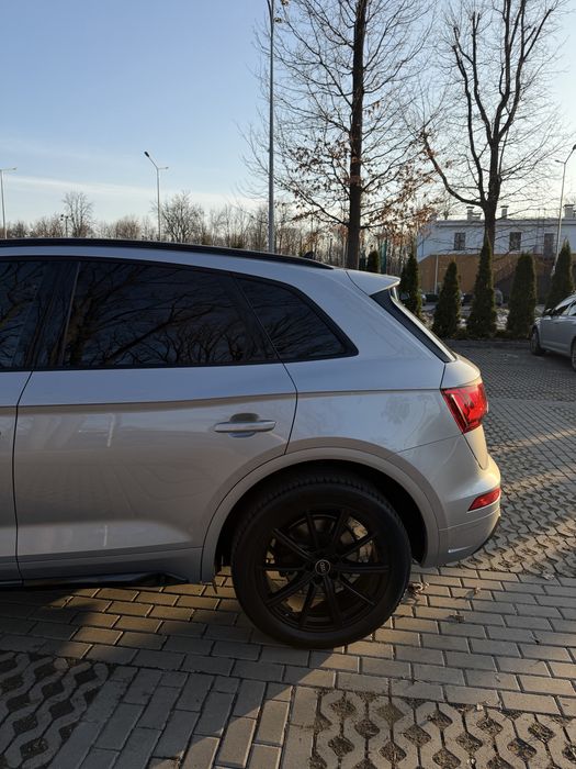 Продам Audi SQ5 2022 року