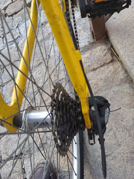 Bicicleta quadro em aluminio como nova