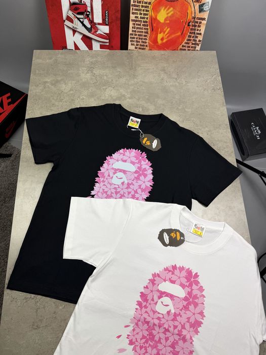 Футболка A Bathing Ape (BAPE) Sakura