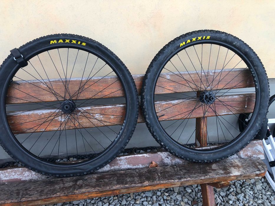 MAXXIS 29x2,4 cala-zestaw kół tył i przód stan bardzo dobry