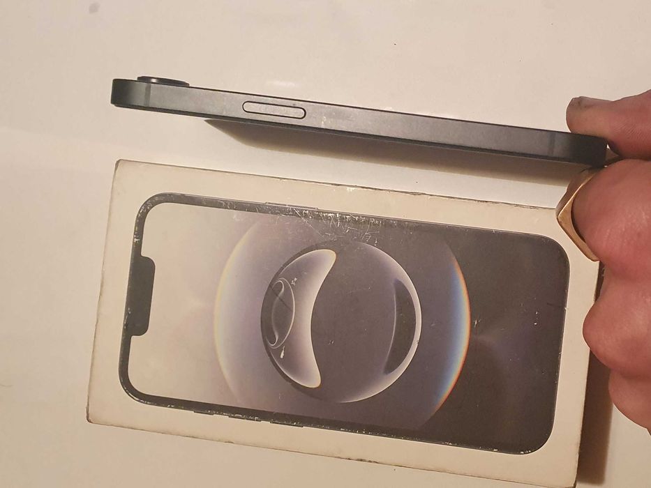 Продаж Айфон 16е