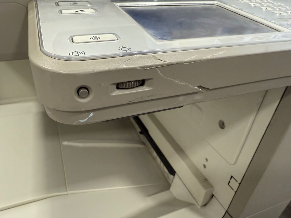 Canon ImageRUNNER ADVANCE C2020i – Multifuncional a cores, pouco uso