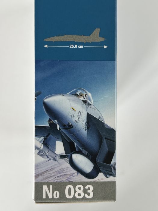 Samolot F/A-18 Super Hornet model Italeri 0083