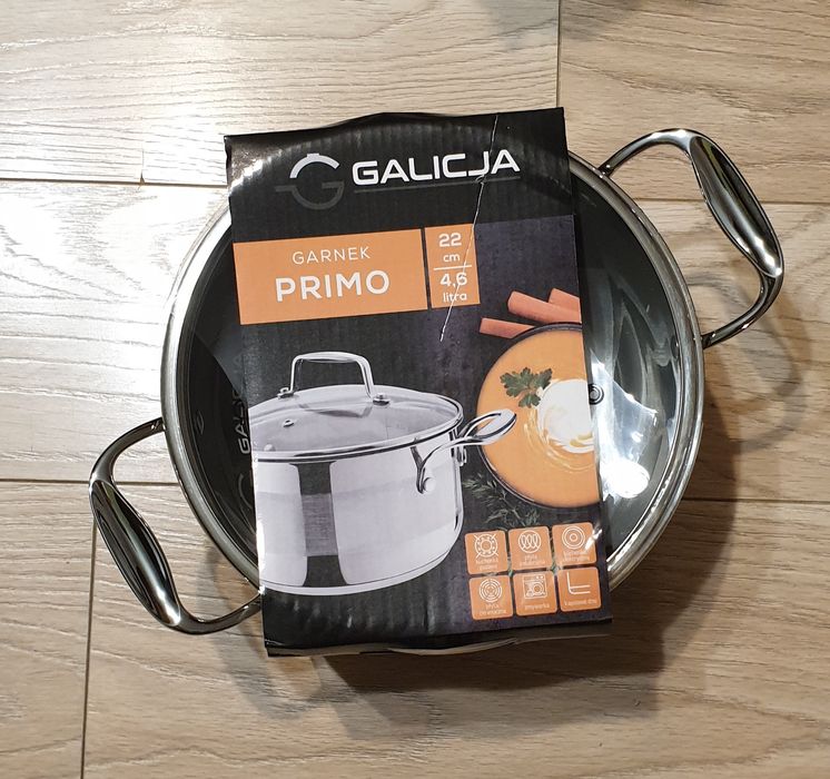 Garnek nowy 22 cm