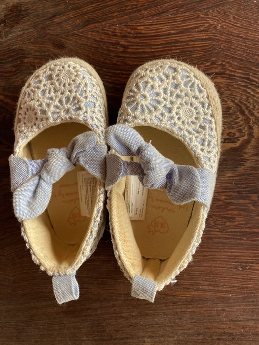 Sapato tipo mercedita 18/19