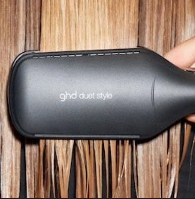Prancha de cabelo  2-EM-1 GHD DUET STYLE PRETA Profissional.
