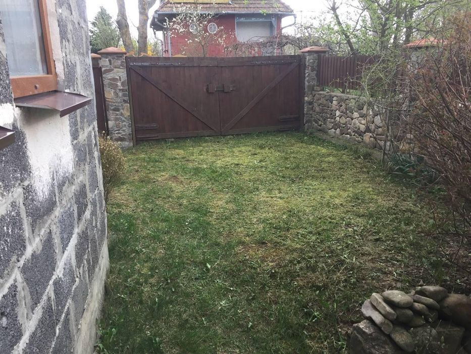 Продам діляку з будинком у Чернієві