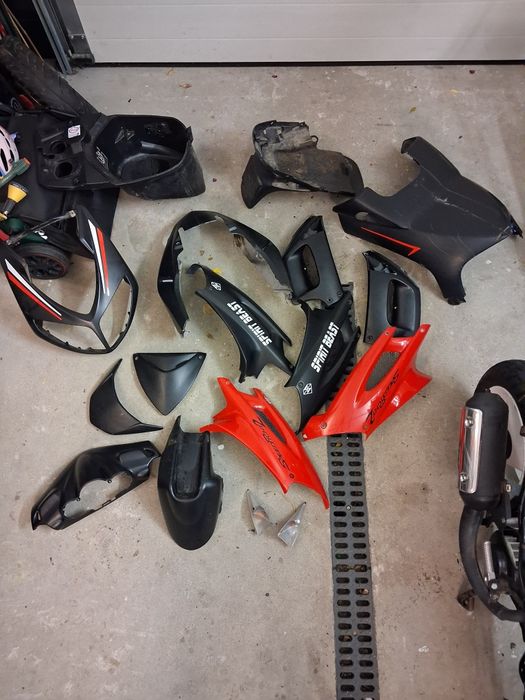 Zestaw plastikow peugeot speedfight 2