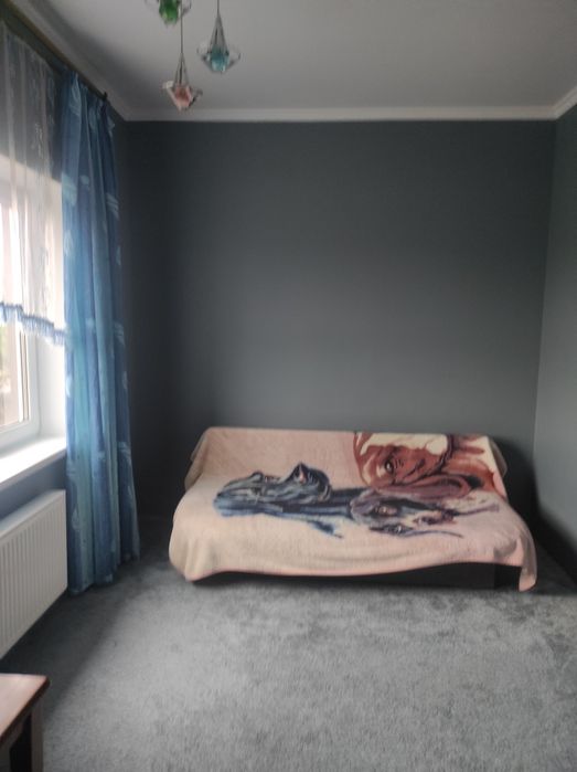 Здаю кімнату в приватному будинку