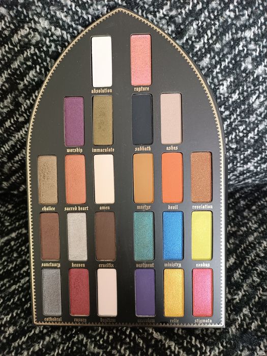 Kat Von d - Sant & sinner