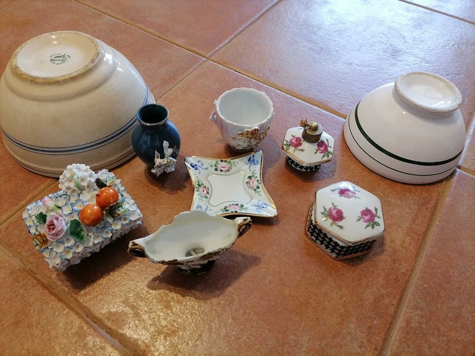 Objetos decorativos Porcelana e fiança