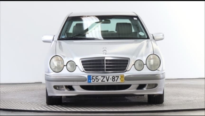 mercedes-benz classe e 240 avantgarde volante à direita