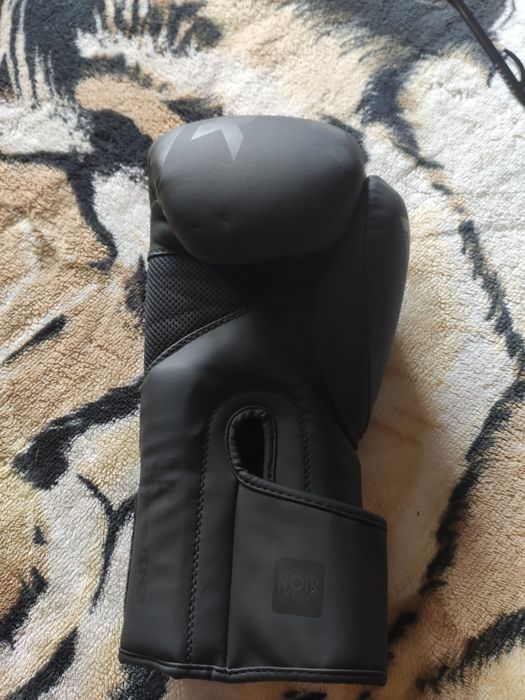 Luvas de boxe novas