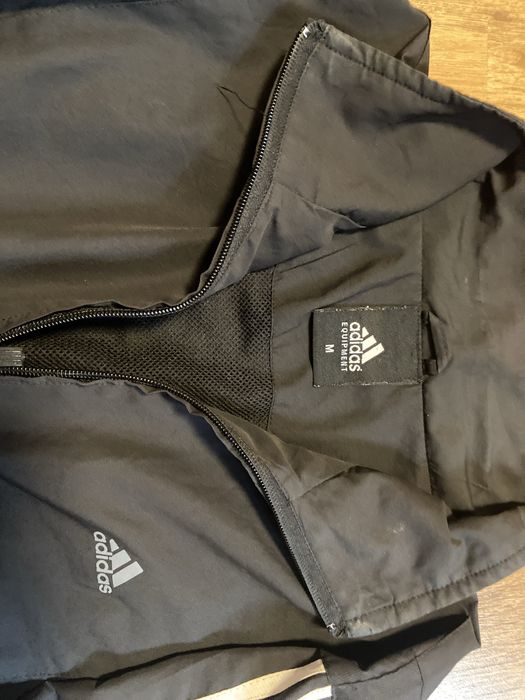 Зипка адідас в гарному стані