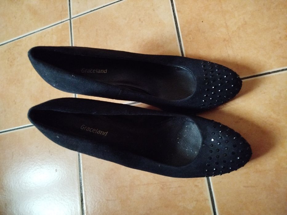 Buty zamszowe damskie na obcasie Graceland rozmiar 39 stan bardzo dobr