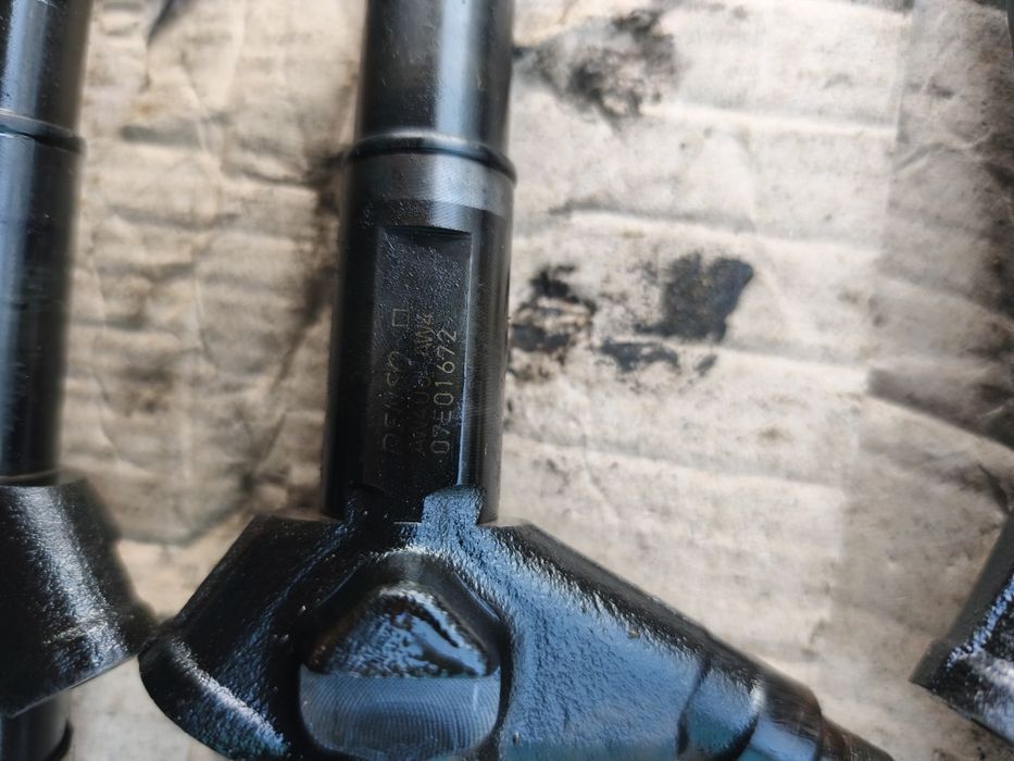 Форсунки Нісан 2.2дизель  ТНВД