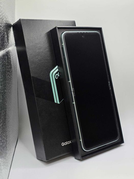 Samsung Z Flip 6 12/256/ Європа