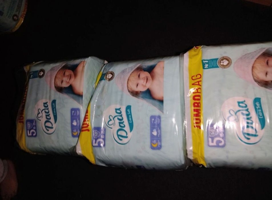 Pieluchy Dada jumbobag extra soft do 12 godz suchości pampersy rozm 5