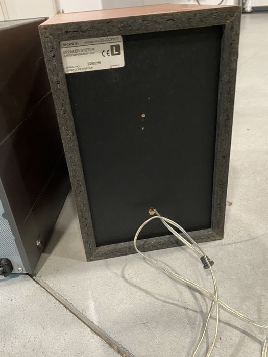 Colunas Sony a funcionar na perfeição