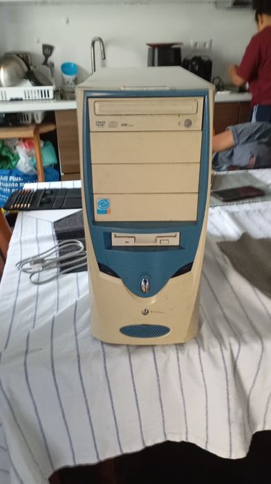 Computador e monitor