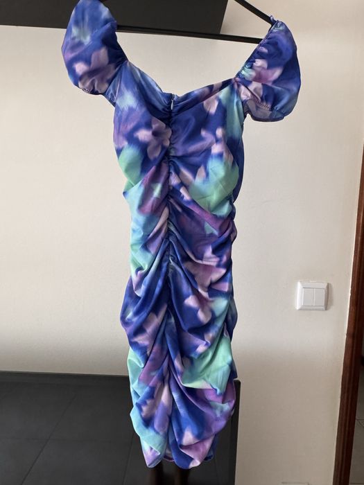 Vestido justo colorido novo Berskha