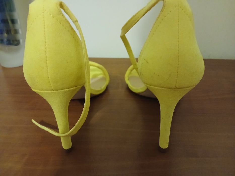 Calçado mulher tamanho 38