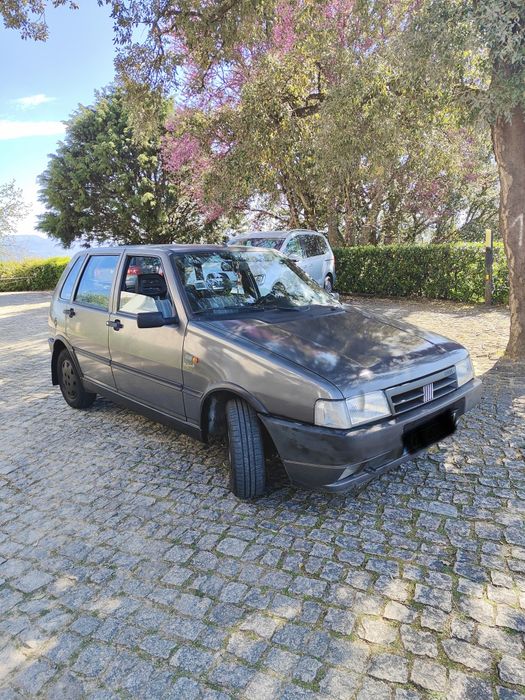 Fiat uno 60SX pronto a circular