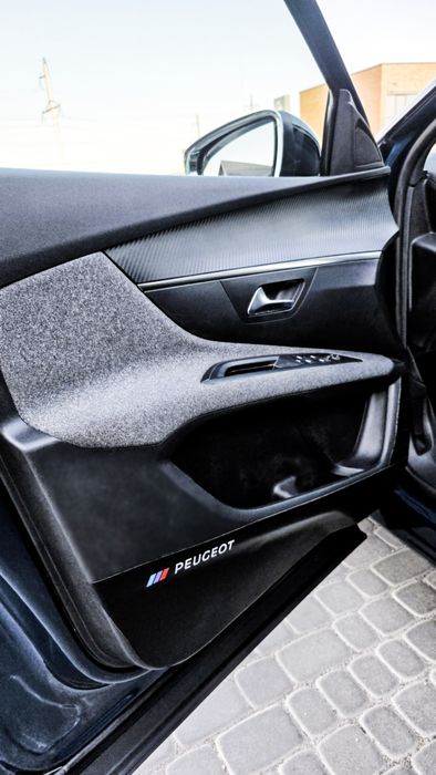 Продаж авто Пежо 3008, 2023 рік, 1.5 BlueHDI