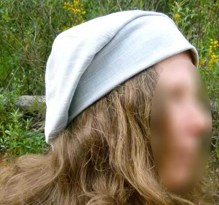 Boina unissexo feita à mão (slouchy beret hat)