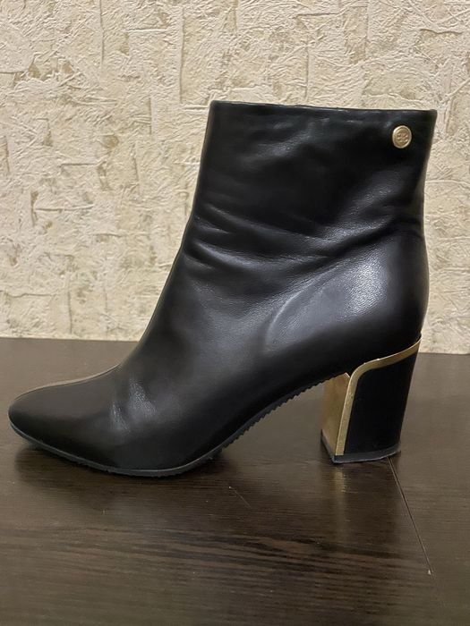 Baldinini Стильні осінні черевики