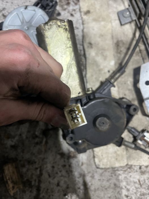 стеклоподьемники електро  ваз 2109, 21099, 2114,