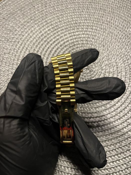 Годинник Rolex Day-Date 228238