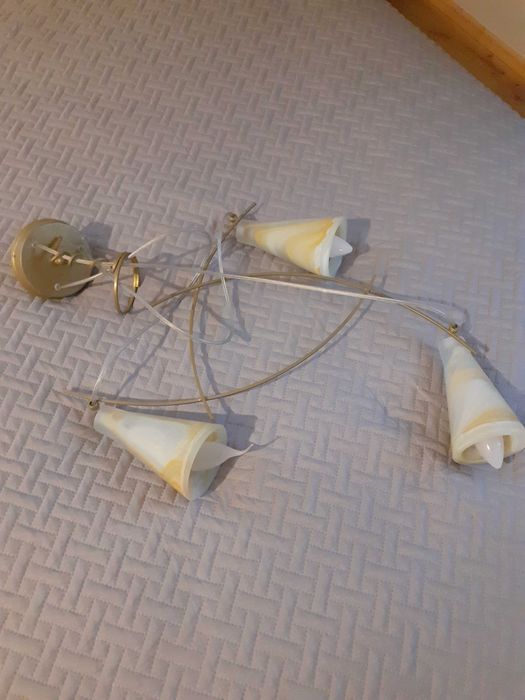 Żyrandol i lampka nocna w zestawie