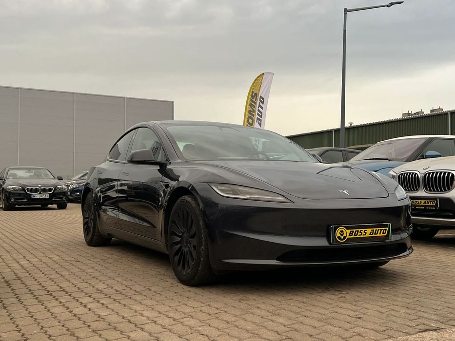 Tesla Model 3 Tesla Model 3 2024