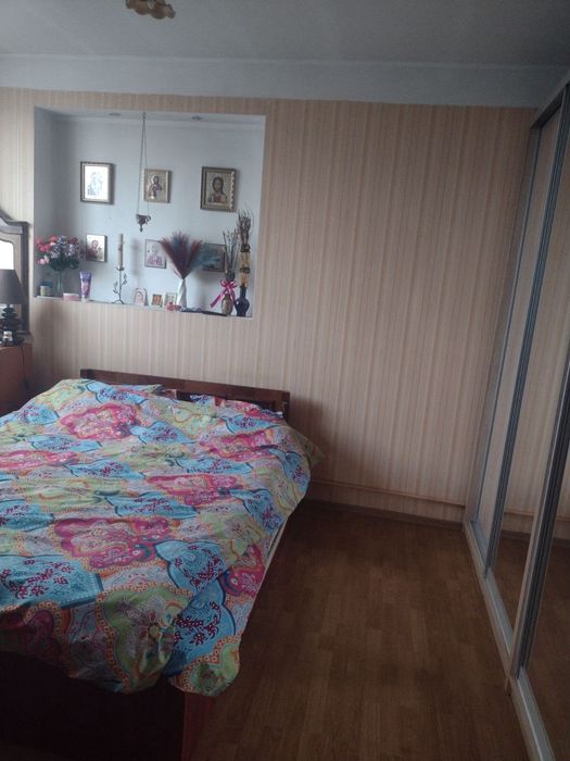 Продаж будинку в с. Давидів, ділянка 25 соток. Всі комунікації підключені.